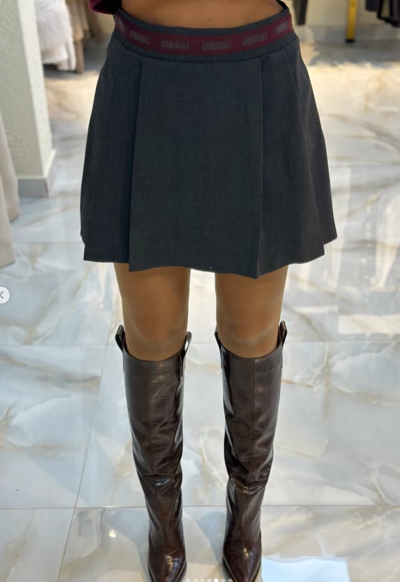 Oversize Vatkalı Sweat ve Mini Şort