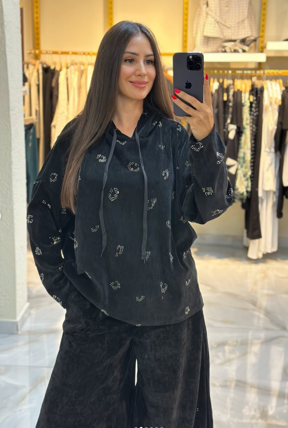 Taşlı Kadife Blüz