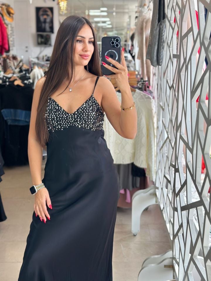 Saten Payet Detaylı Elbise