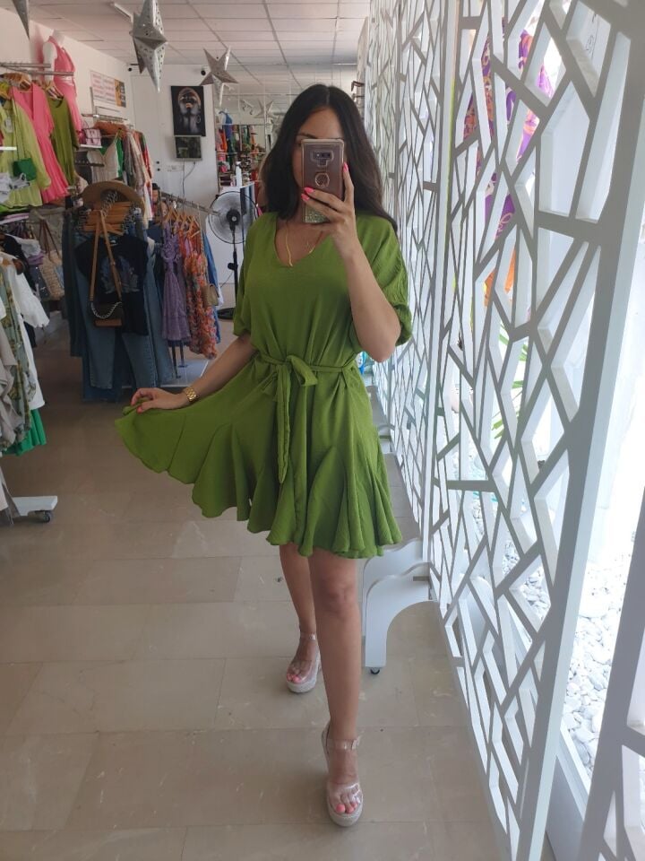 Kuşaklı elbise