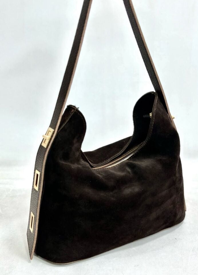 Hakiki Deri Kenarları Metal Detaylı Çanta