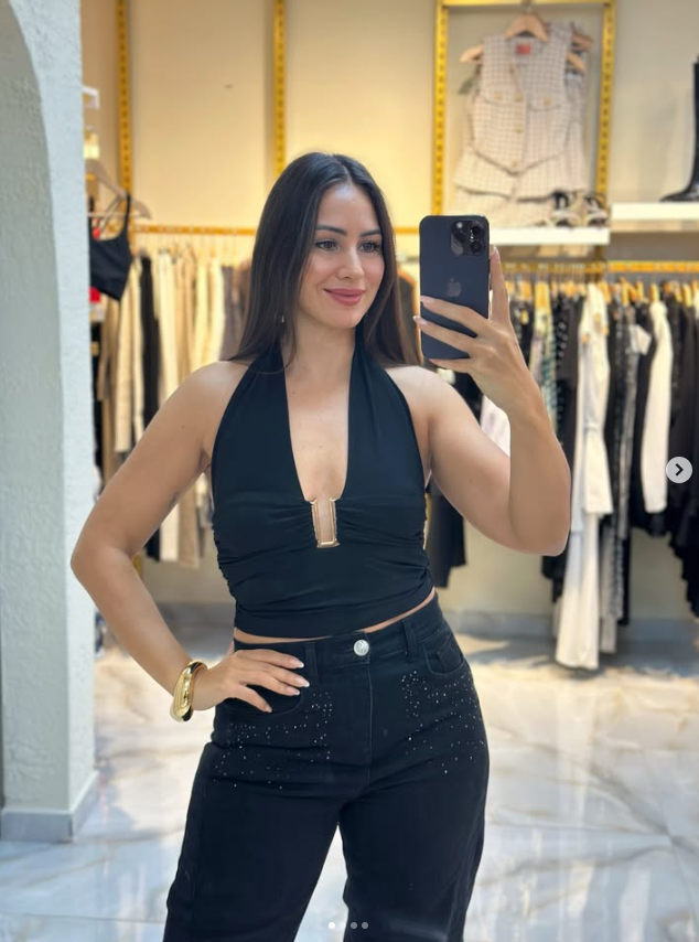 Boyundan bağlamalı siyah body