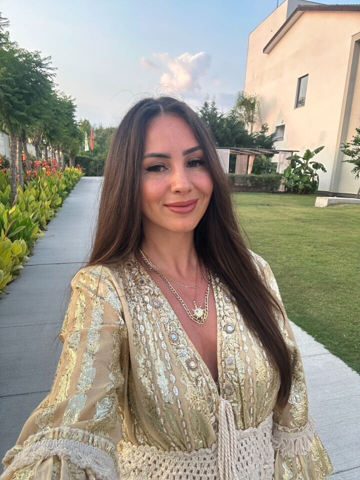 Gold detaylı el işlemeli tasarım elbise